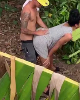 Los moteles están cerrados por la cuarentena y follan en el monte