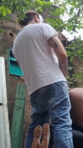 Me gusta singar con la criada video porno