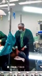 Medico Anestesiologo penetra su polla en paciente