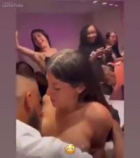 Video porno xxx de sexo con Waffles sin verguenza