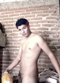 Video sex del Tiktoker Abraham Villa masturbándose con una calabaza