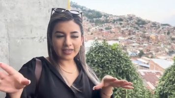 Natalia delgado chupando verga en colombia en un miocable