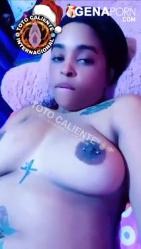 Masturbandose la culona Cristal Guzmán Calderón