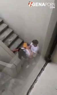 En pleno colegio estos adolescentes hacen el delicioso follando