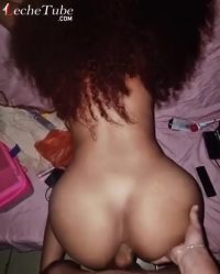 Mi prima le encanta cuando se la meto en cuatro sexo anal