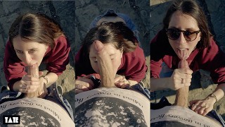 Chupando mi polla gruesa en publico