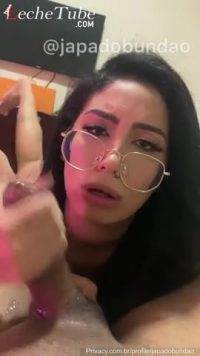 Japadobundao mamando una verga larga